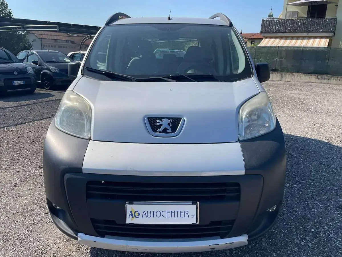 Usata Peugeot TePee Premium 68 CV (50 kW) 2010 Argento Station wagon