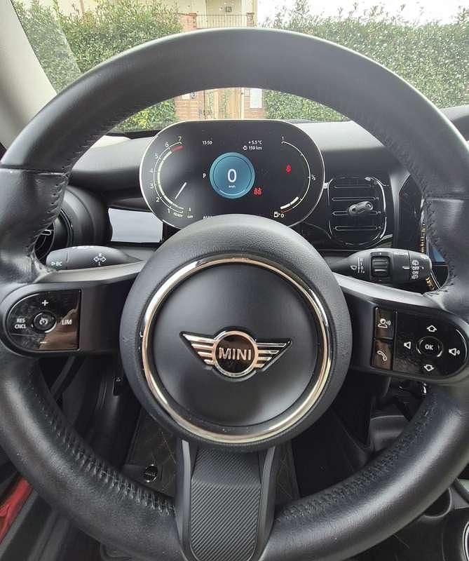 Usata Mini Cooper Classic 136 CV (100 kW) 2022 Argento Utilitaria