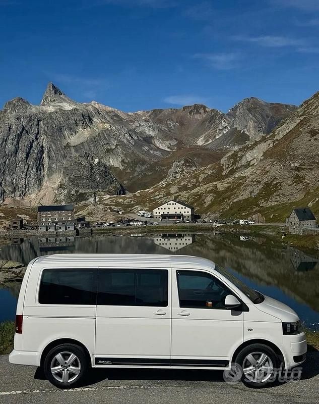 Usata VW Multivan Edition 140 CV (102 kW) 2014 Bianco Furgone