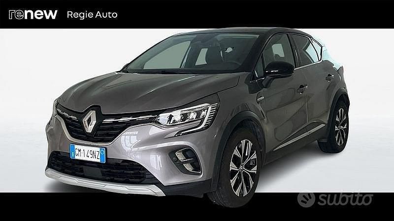 Grigio scuro Usata 2023 Renault Captur Techno SUV | 16.300 € (Ottimo prezzo) - Immagine 1/4