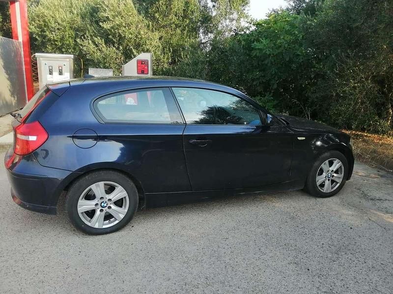 Usata BMW 118 143 CV (105 kW) 2008 Utilitaria