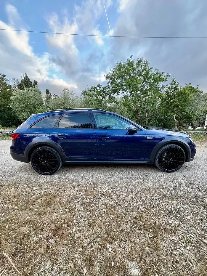 Usata Audi A4 Allroad Business 218 CV (160 kW) 2016 Blu Station wagon