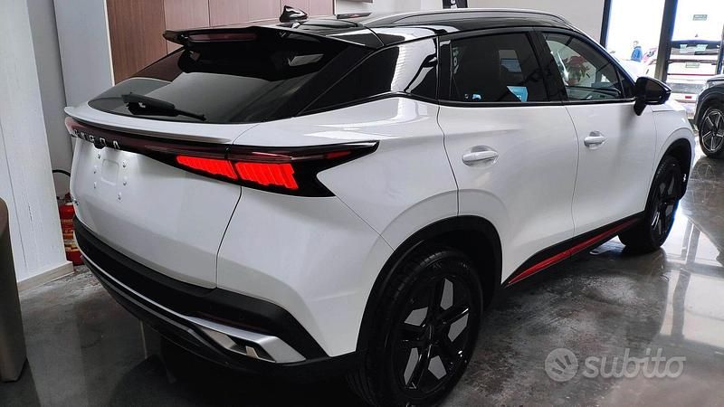 Nuova Omoda 5 147 CV (108 kW) 2025 Bianco SUV