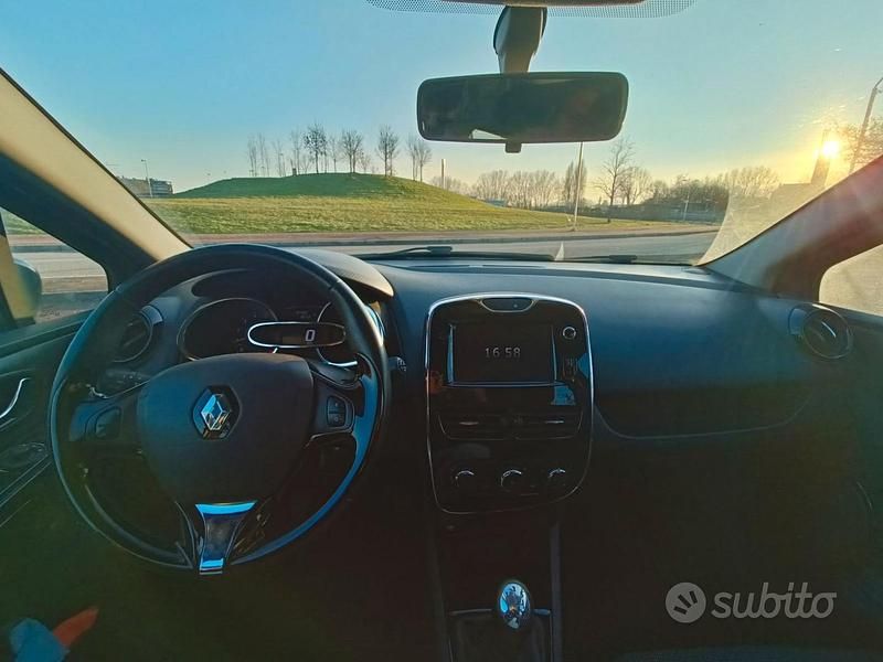 Usata Renault Clio IV 75 CV (55 kW) 2014 Grigio Berlina