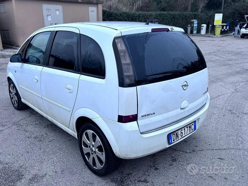 Occasion Opel Meriva 75 ch (55 kW) 2008 Blanc Monospace