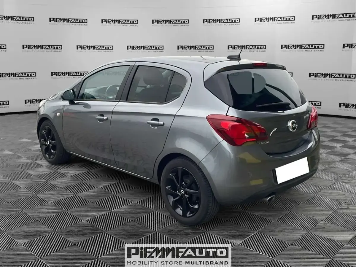 Usata Opel Corsa 75 CV (55 kW) 2018 Grigio Utilitaria