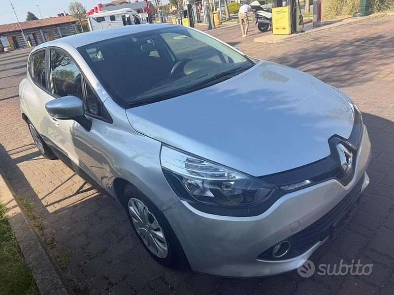 Usata Renault Clio IV 89 CV (65 kW) 2015 Grigio Berlina
