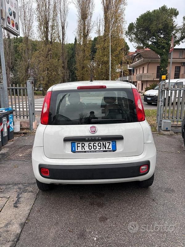 Usata Fiat Panda Easy 69 CV (50 kW) 2018 Bianco Utilitaria