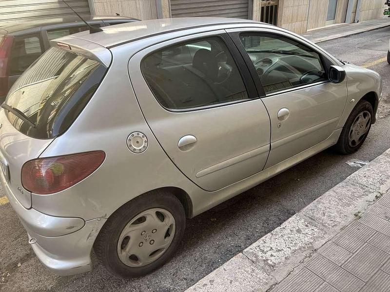 Usata Peugeot 206 75 CV (55 kW) 2008 Berlina