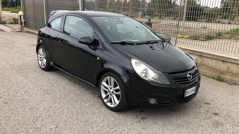 Usata Opel Corsa Sport 75 CV (55 kW) 2008 Utilitaria