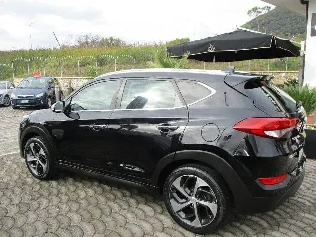 Usata Hyundai Tucson Edition 141 CV (103 kW) 2018 Nero metallizzato SUV