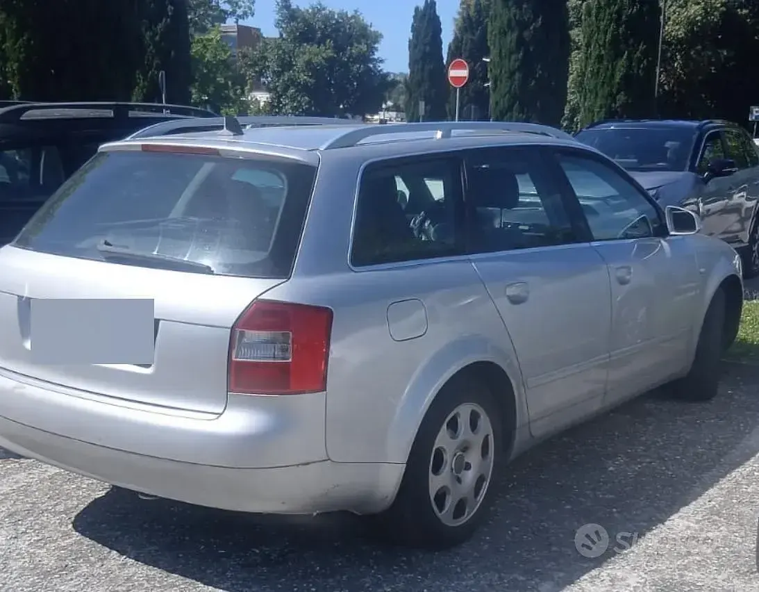 Usata Audi A4 130 CV (95 kW) 2004 Grigio Station wagon