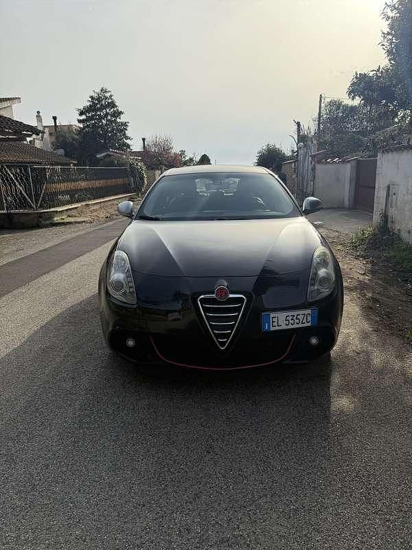 Usata Alfa Romeo Giulietta Distinctive 140 CV (102 kW) 2012 Utilitaria