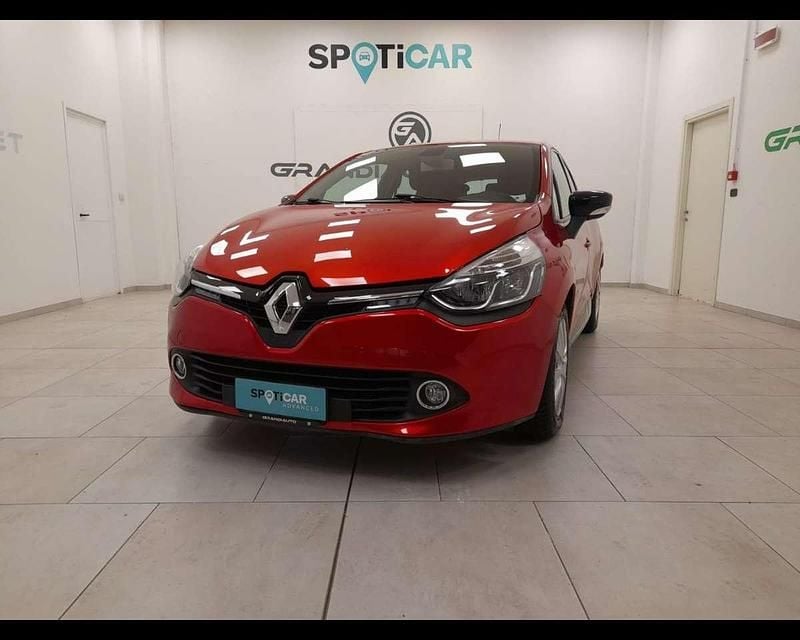 Usata Renault Clio IV 75 CV (55 kW) 2014 Rosso Utilitaria
