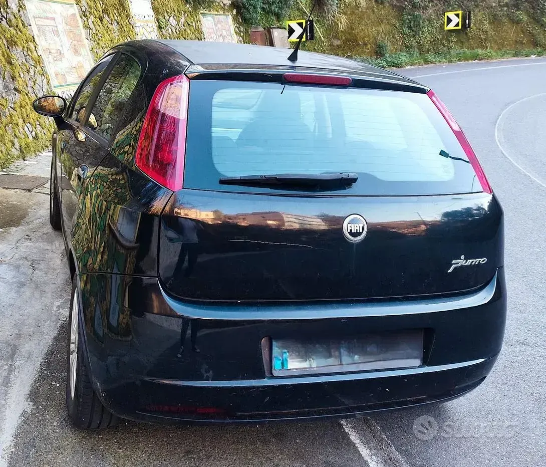 Usata Fiat Grande Punto 90 CV (66 kW) 2006 Nero Utilitaria