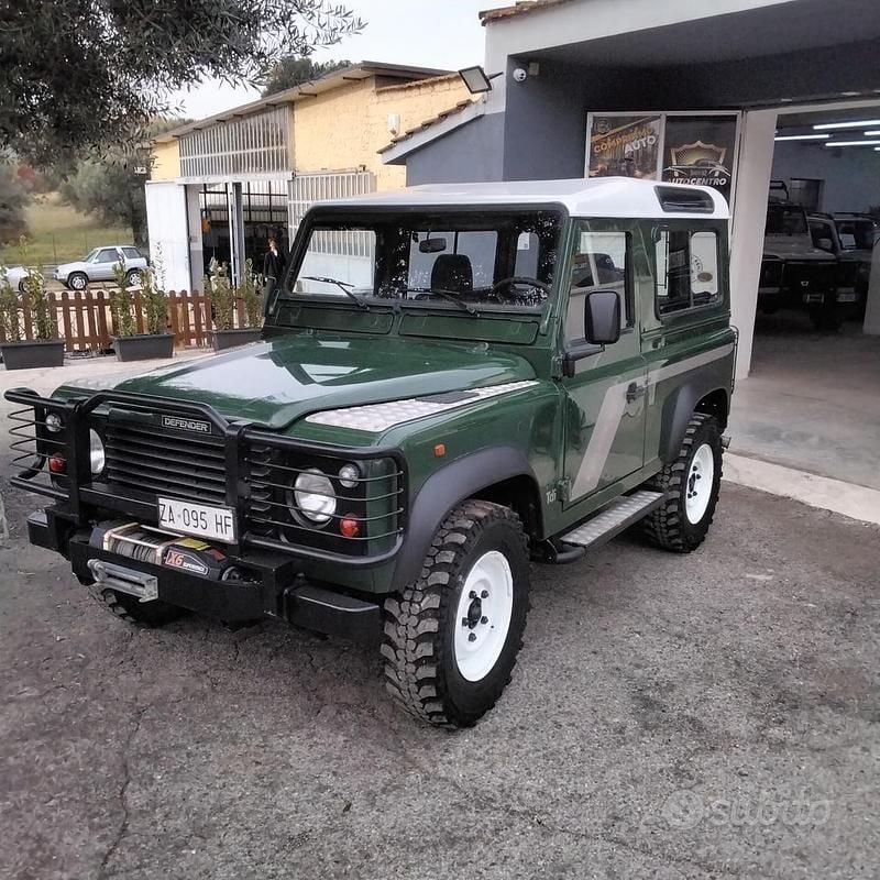 Verde Usata 1998 Land Rover Defender Station wagon | 19.800 € (Super prezzo) - Immagine 1/4