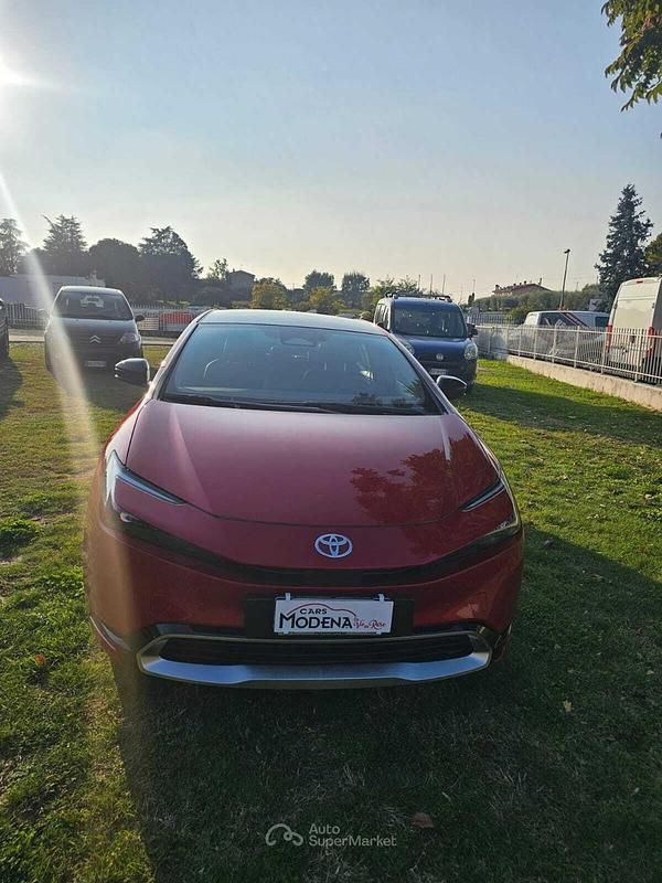 Usata Toyota Prius 223 CV (164 kW) 2024 Rosso Utilitaria