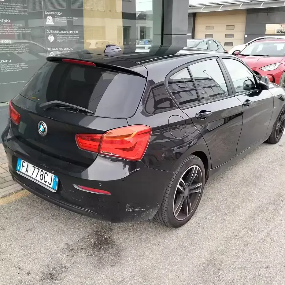 Usata BMW 118 150 CV (110 kW) 2015 Nero Utilitaria
