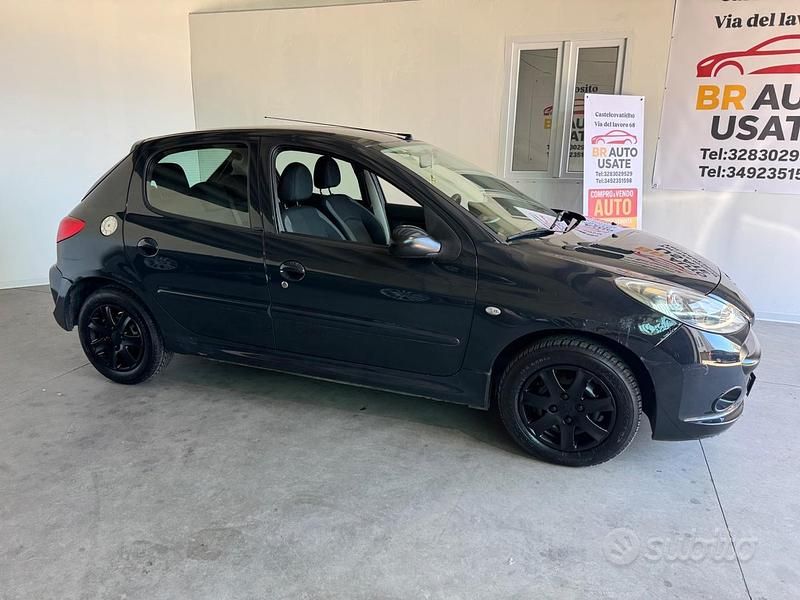 Usata Peugeot 206 60 CV (44 kW) 2011 Nero Berlina