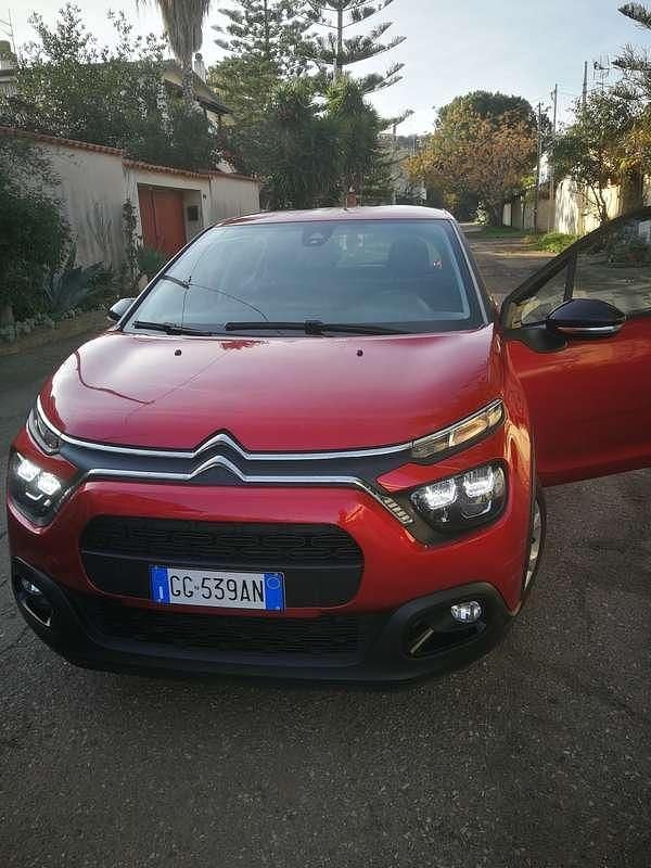 Usata Citroën C3 Feel 102 CV (75 kW) 2021 Rosso Furgone
