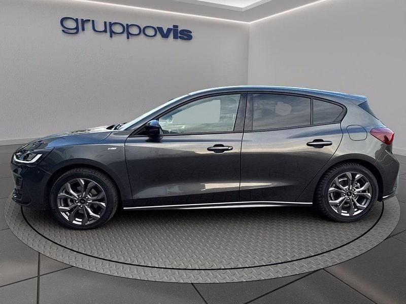 Usata Ford Focus ST-Line 125 CV (91 kW) 2023 Magnetic grey Berlina
