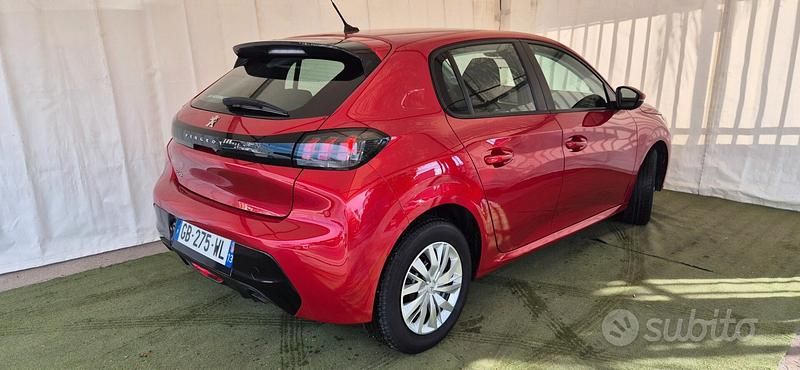 Usata Peugeot 208 102 CV (75 kW) 2021 Rosso Utilitaria