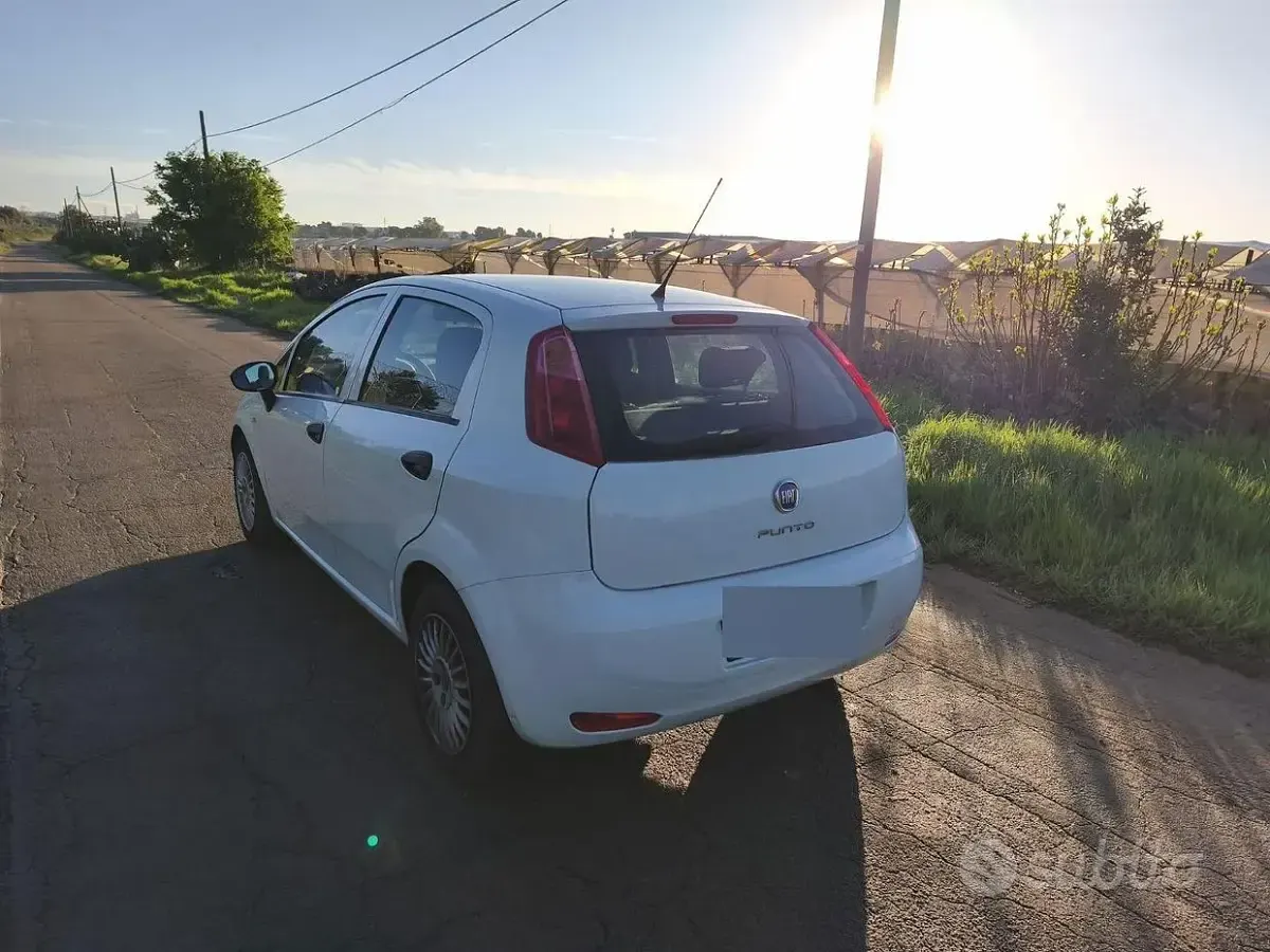 Usata Fiat Grande Punto 95 CV (69 kW) 2017 Utilitaria