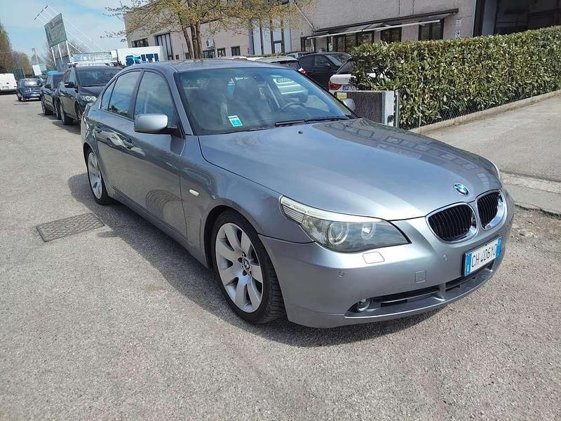 Usata BMW 530 218 CV (160 kW) 2003 Grigio Berlina