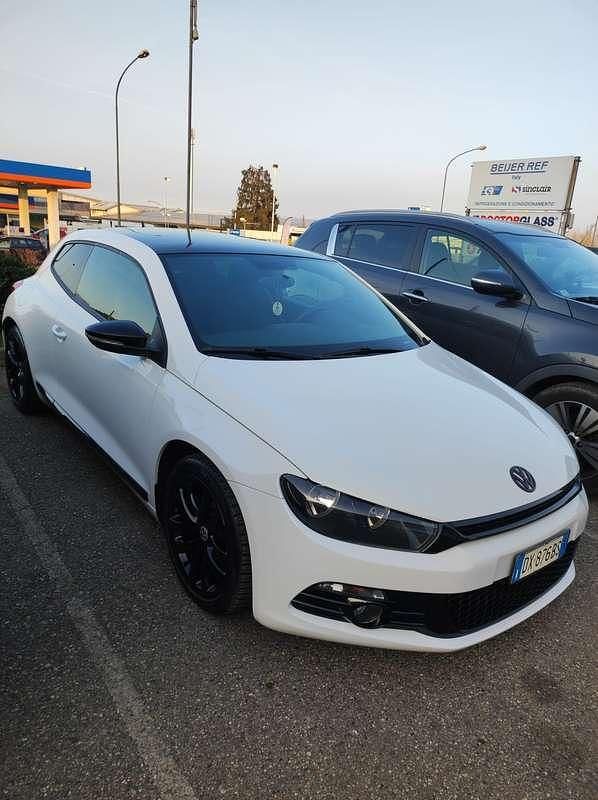 Usata VW Scirocco 122 CV (89 kW) 2009 Bianco Coupé
