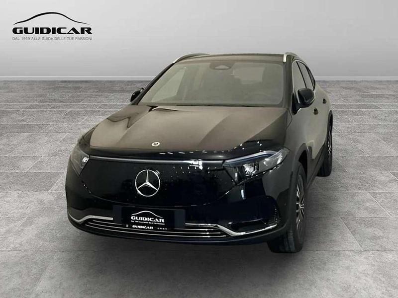 Nuova Mercedes EQA250+ Edition 139 kW (190 CV) 2026 Vernice nero cosmo SUV