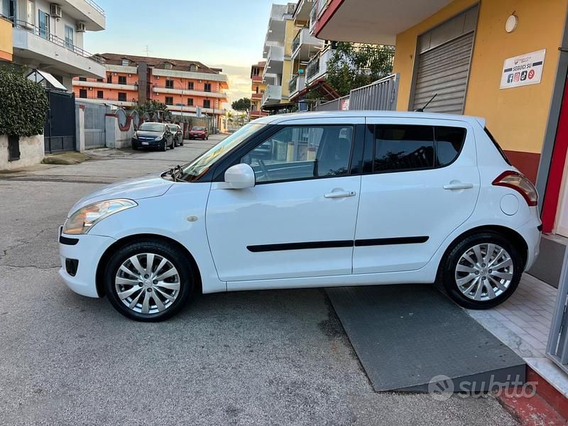 Brugt Suzuki Swift GL 94 HK (69 kW) 2011 Hvid Hatchback