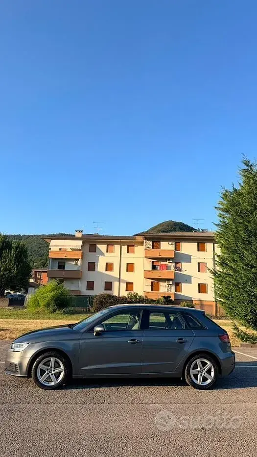 Usata Audi A3 150 CV (110 kW) 2017 Grigio Berlina