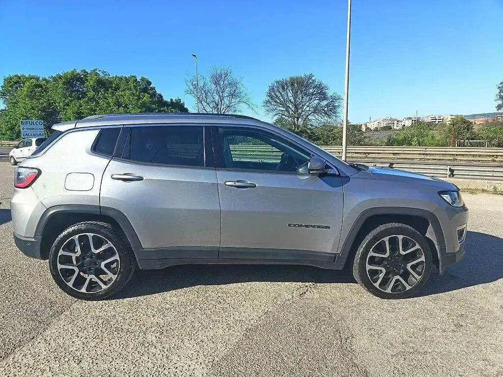 Usata Jeep Compass Limited 120 CV (88 kW) 2018 Grigio SUV