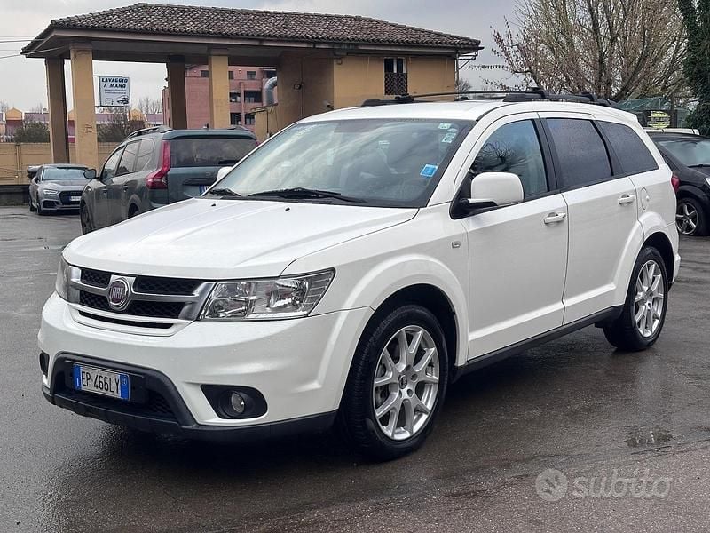 Usata Fiat Freemont Lounge 140 CV (102 kW) 2012 Bianco SUV