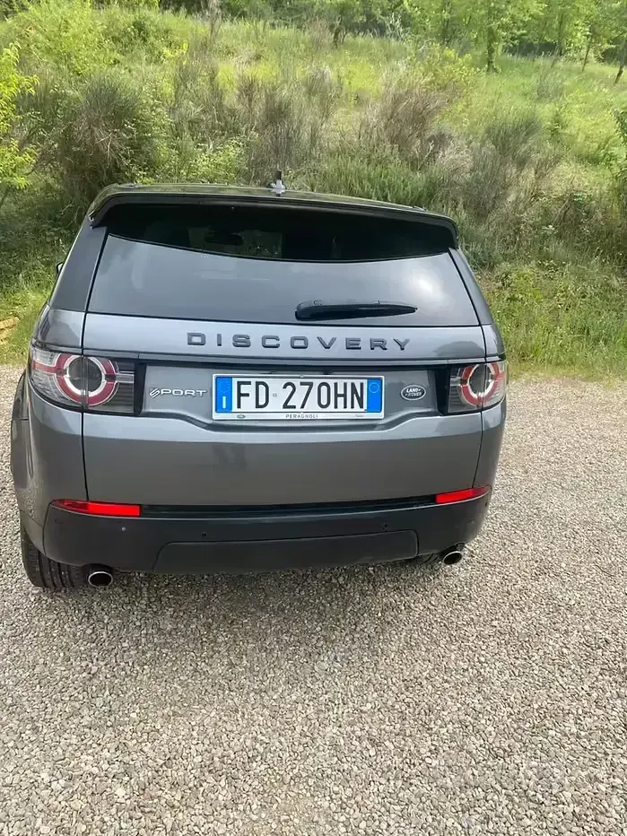 Usata Land Rover Discovery Sport 150 CV (110 kW) 2016 Grigio SUV