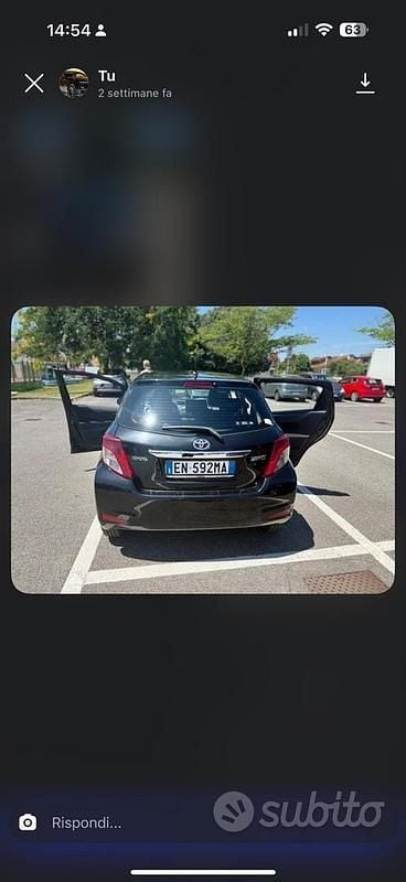 Usata Toyota Yaris 65 CV (47 kW) 2013 Nero Berlina