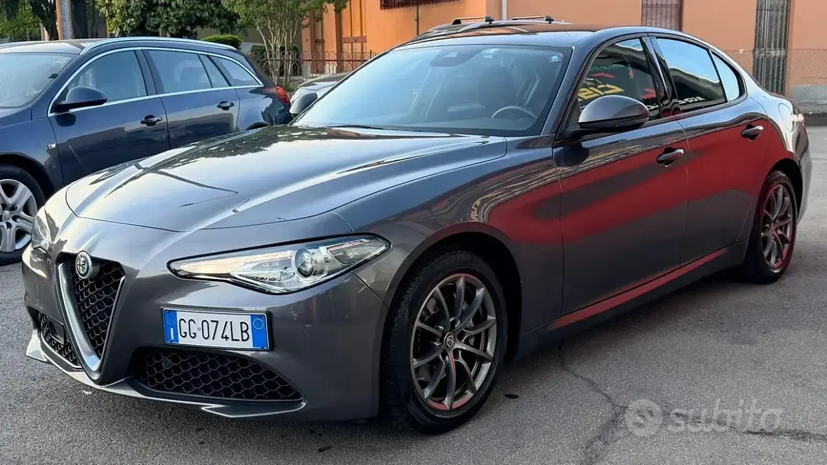 Usata Alfa Romeo Giulia Business 160 CV (117 kW) 2021 Grigio Berlina