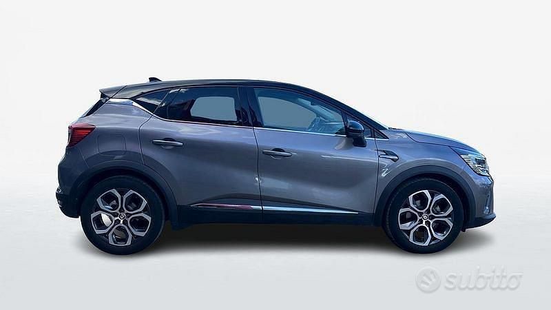 Gebraucht Renault Captur Techno 143 PS (105 kW) 2022 Grau SUV