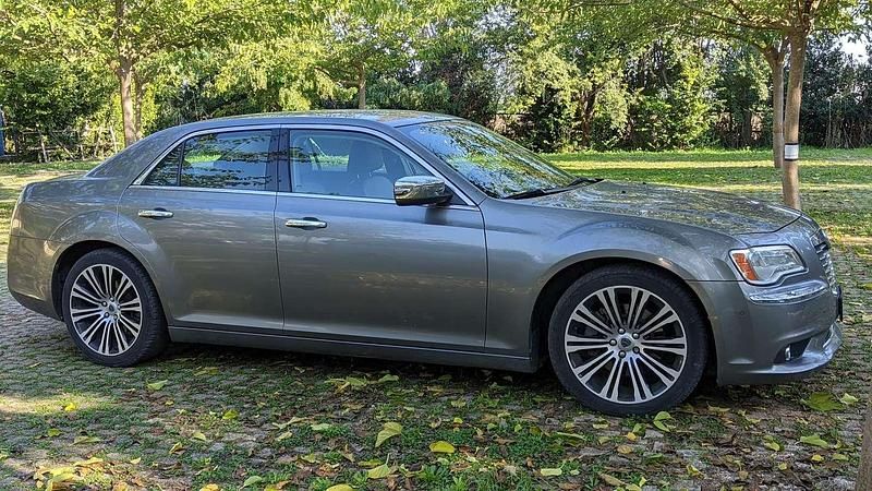 Usata Lancia Thema 239 CV (175 kW) 2013 Grigio Berlina
