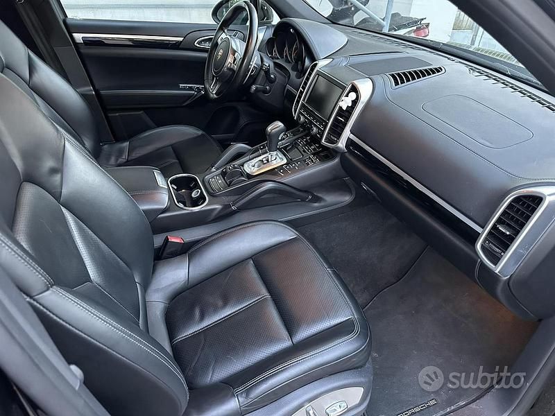 Usado Porsche Cayenne 250 CV (183 kW) 2014 Negro SUV