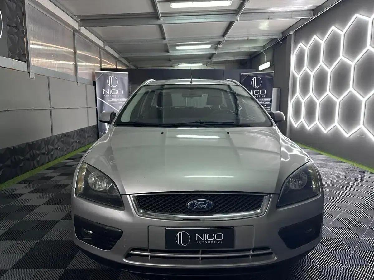 Usata Ford Focus S 90 CV (66 kW) 2007 Argento Station wagon