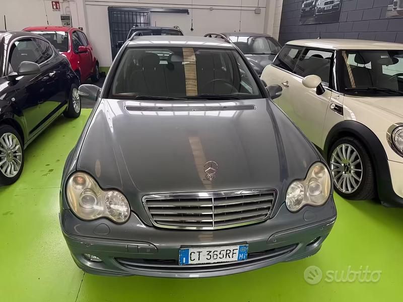 Usata Mercedes C200 Elegance 163 CV (119 kW) 2005 Grigio Station wagon
