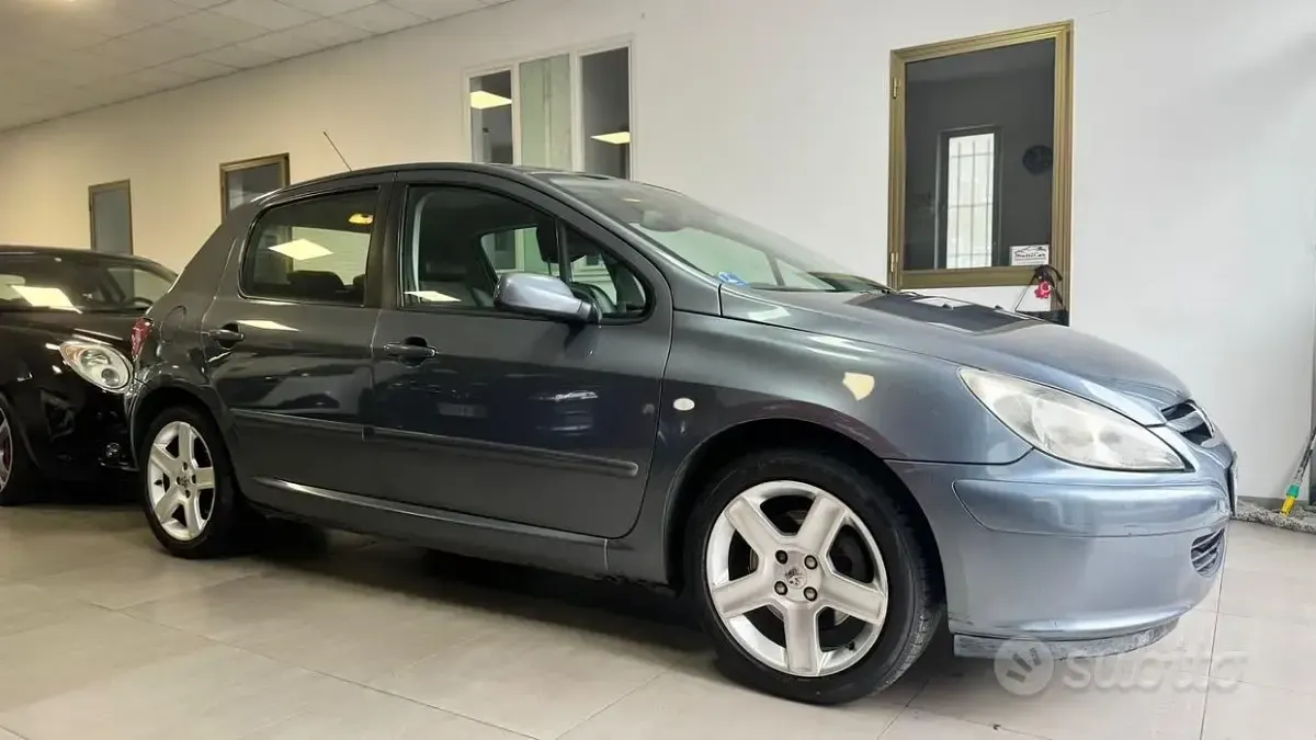 Usata Peugeot 307 136 CV (100 kW) 2004 Grigio Berlina