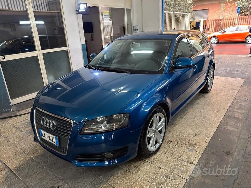 Blu Usata 2010 Audi A3 Tre volumi | 5999 € - Immagine 1/4