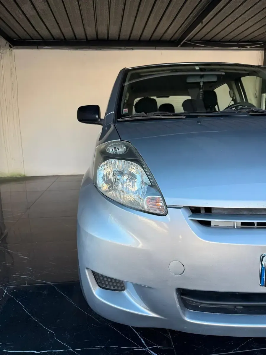 Usata Daihatsu Sirion HIRO 69 CV (50 kW) 2008 Grigio Utilitaria