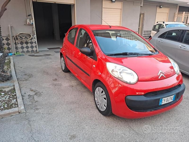 Usata Citroën C1 69 CV (50 kW) 2005 Rosso Utilitaria