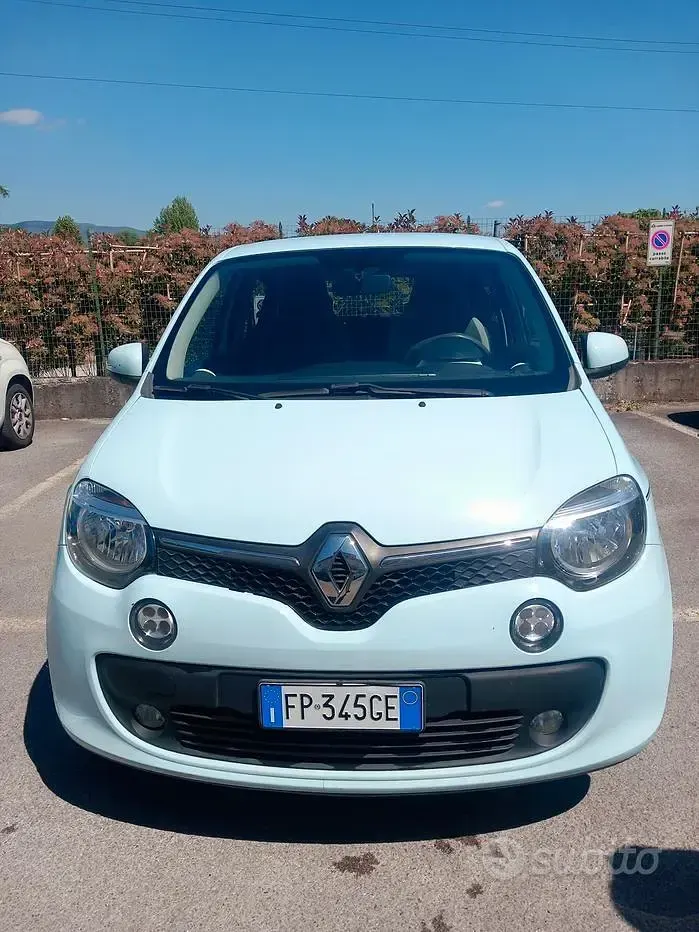 Usata Renault Twingo SE 69 CV (50 kW) 2018 Bluazzurro Utilitaria