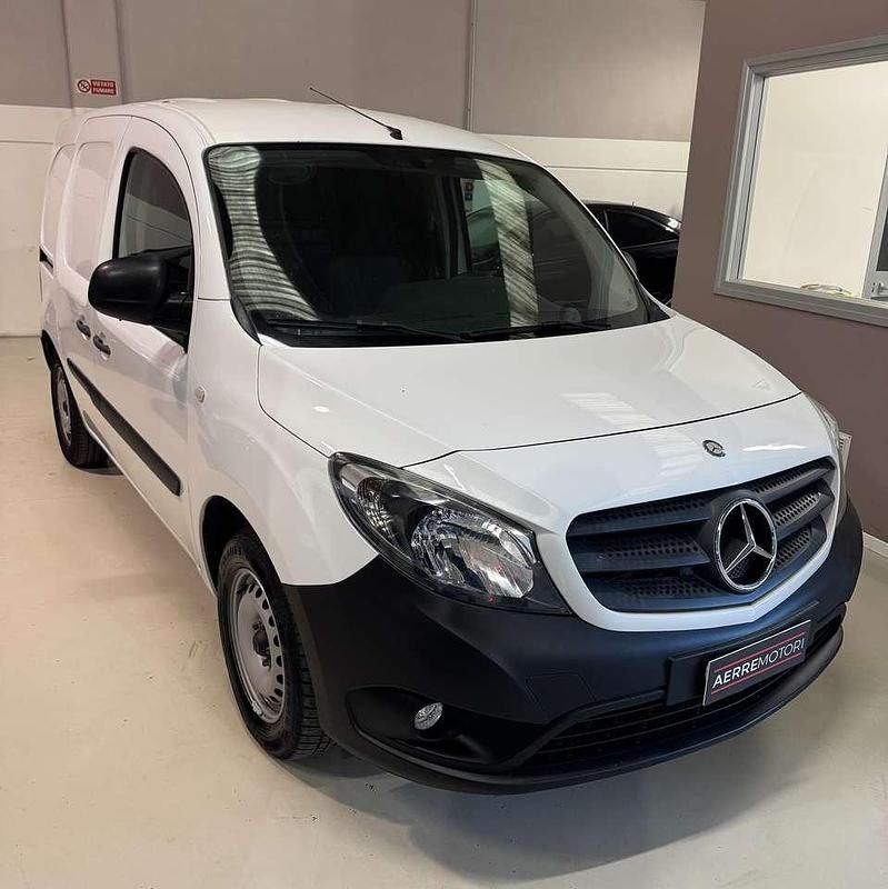 Occasion Mercedes Citan 111 116 ch (85 kW) 2021 Blanc Van