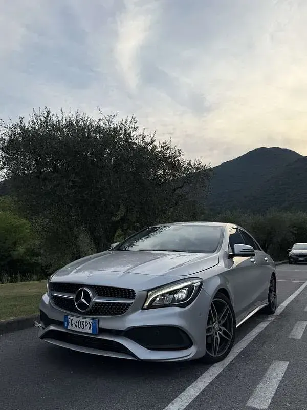 Usata Mercedes CLA200 Premium 136 CV (100 kW) 2017 Bianco Coupé