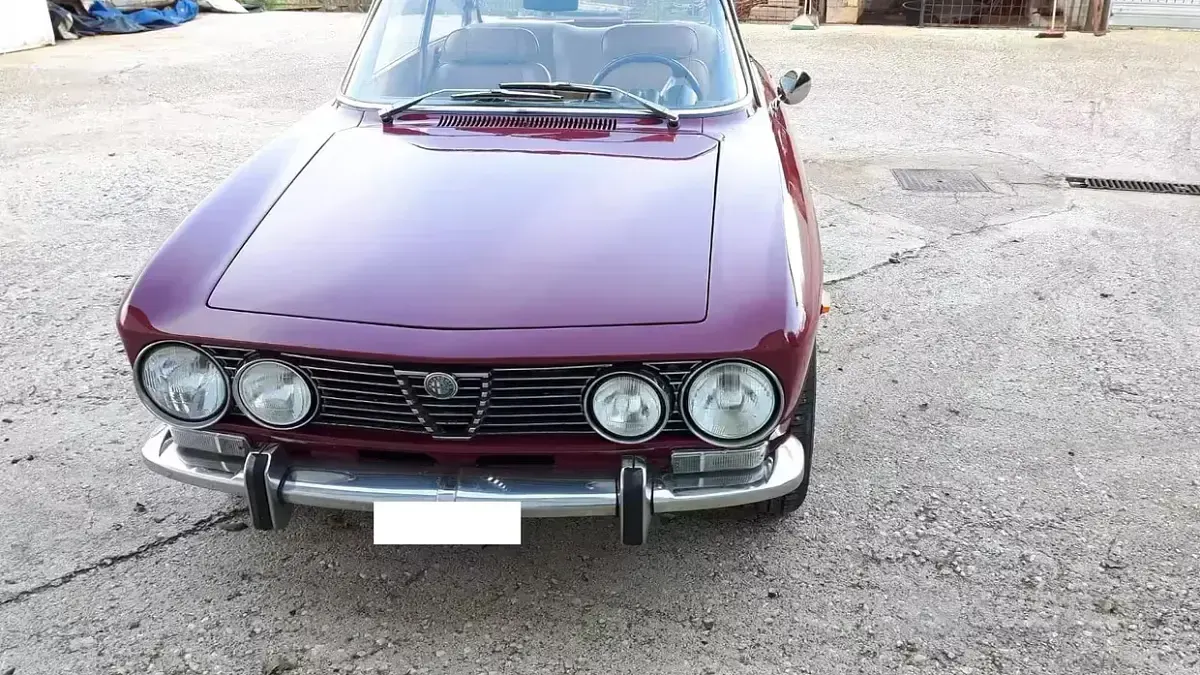 Usata Alfa Romeo GT Veloce 109 CV (80 kW) 1970 Rosso Coupé
